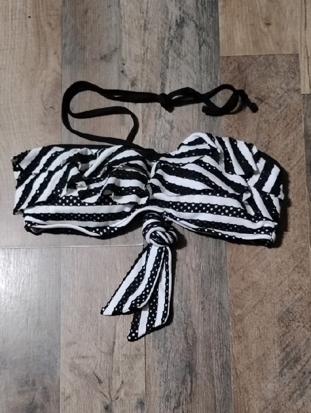 Kenneth Cole Reaction Black and White Striped Ruffle Top Women's Size: S